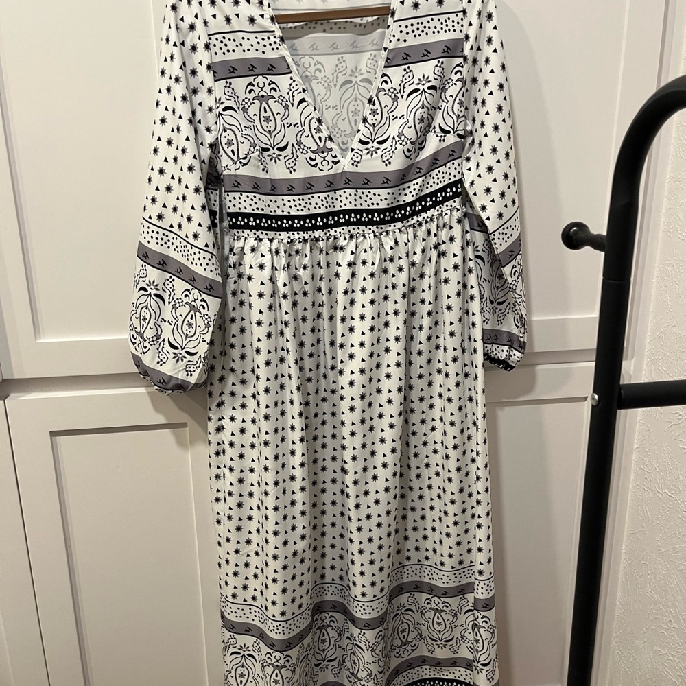 Elegant Black and White Patterned Dress